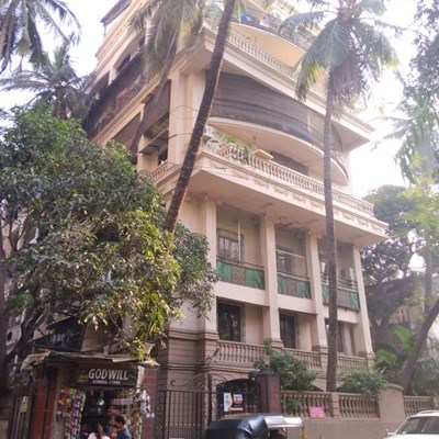 Flat on rent in Sadanand Classic, Khar West