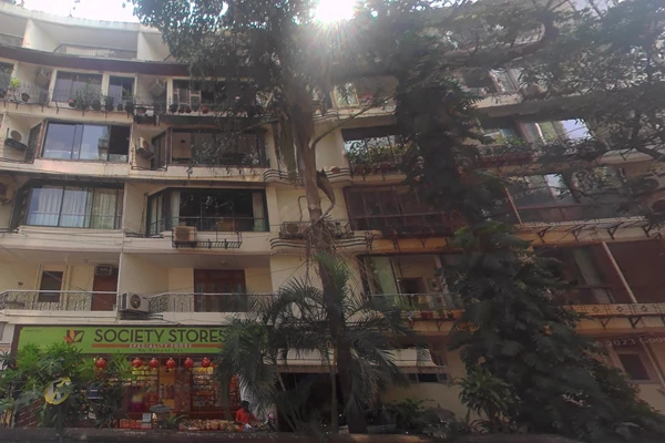 Flat on rent in Palmera House, Altamount Road