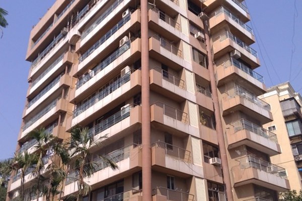 Flat for sale in Shadab Tower, Bandra West