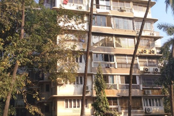 Flat on rent in Prahlad Building, Santacruz West