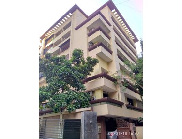 Office on rent in Neelam, Khar West