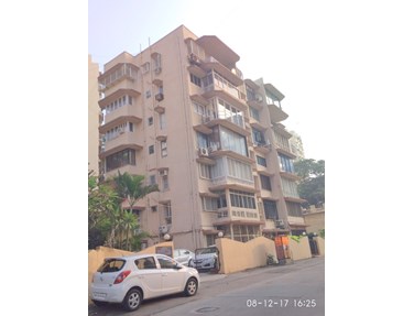 Flat on rent in Sarita, Bandra West