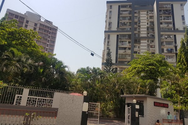 Flat for sale in Highland Park, Andheri West