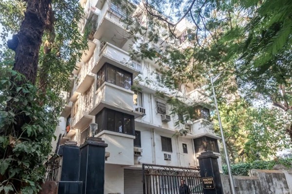 Flat for sale in Bhagwati Bhuvan, Peddar Road