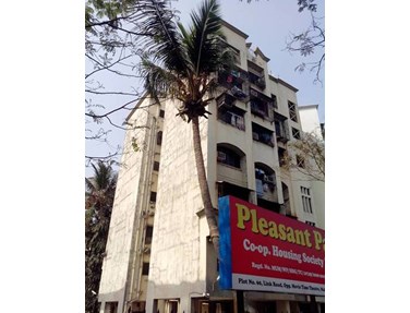 Flat on rent in Pleasant Park, Malad West