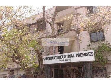 Office on rent in Shiv Shakti Industrial Estate, Lower Parel