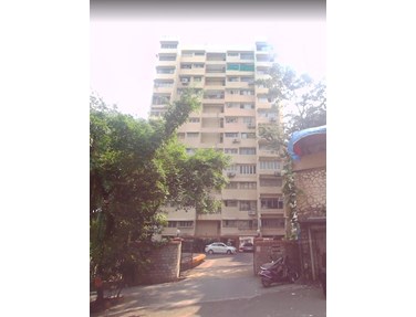 Flat on rent in Sumit Apartment, Carmichael Road