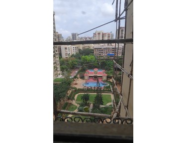 Flat on rent in Green Acres, Andheri West