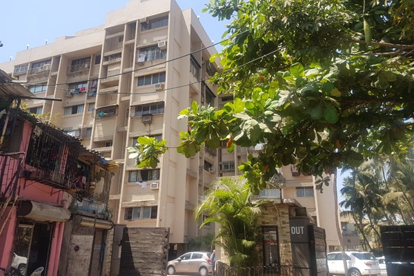 Flat on rent in Ruia Park, Juhu