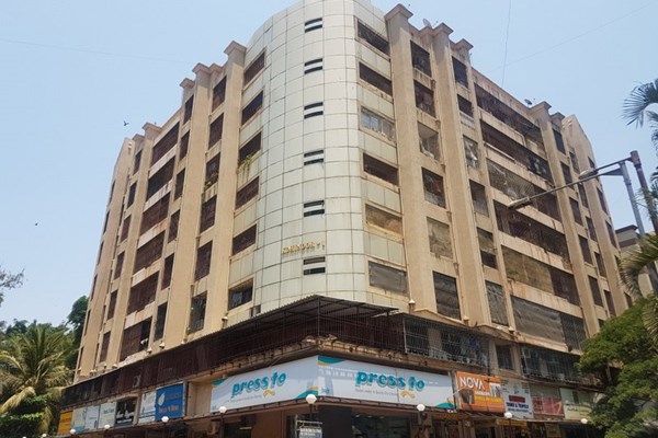 Flat on rent in Kohinoor Apartment, Andheri West