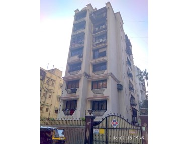 Flat on rent in Golden Rays, Khar West