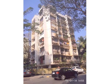 Flat on rent in Bajaj Jade, Khar West