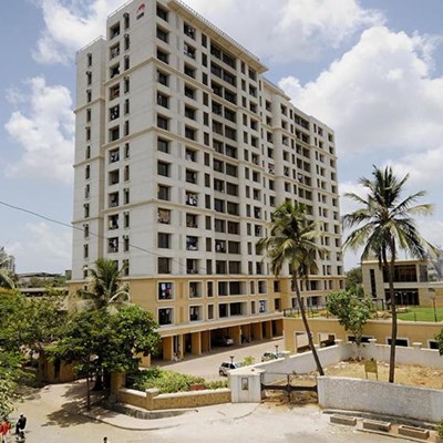 Flat on rent in Raheja Solitaire, Goregaon West