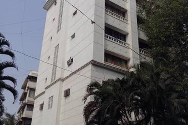 Flat for sale in Mayflower Apartment, Bandra West