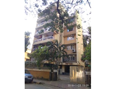 Flat on rent in Villa Capri, Santacruz West