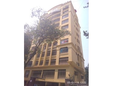 Flat on rent in Khar Garden, Khar West