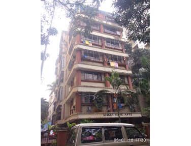 Flat on rent in Sweet Home, Khar West