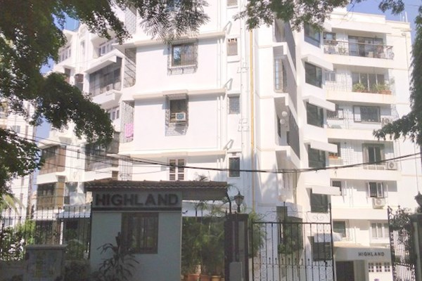 Flat on rent in Highland, Bandra West