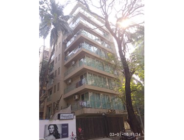 Flat on rent in Tanish, Khar West