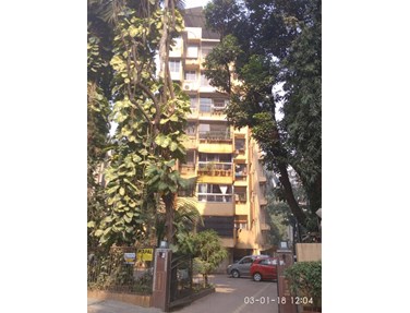 Flat on rent in Shreenathji, Khar West