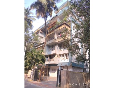 Flat on rent in Neel Apartment, Khar West