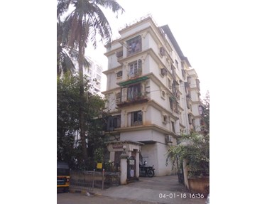 Flat on rent in Bhasin House, Khar West