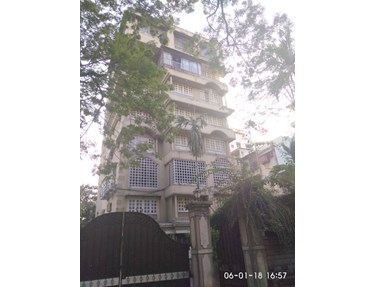 Flat on rent in Pinky Panorama, Khar West