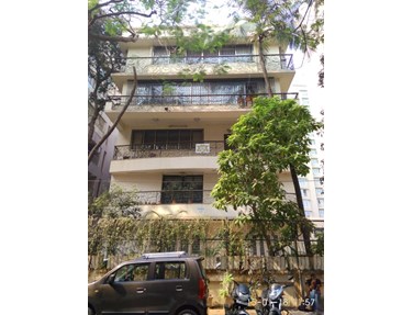 Flat on rent in Ashok Bhavan, Khar West