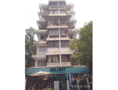 Flat on rent in Shanti Niwas, Khar West