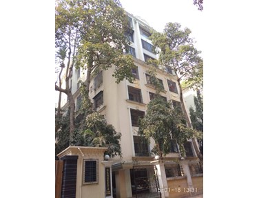 Flat on rent in Sangeeta, Santacruz West