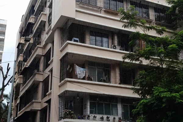 Flat for sale in Belfer, Bandra West