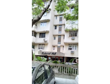 Flat on rent in Balmoral Hall, Bandra West