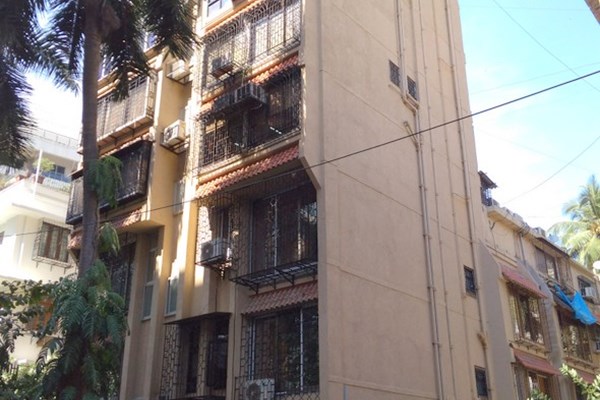 Flat for sale in Palm Court, Bandra West