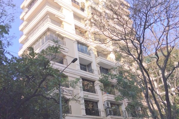 Flat for sale in Regency Avenue, Santacruz West