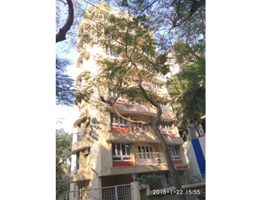 Flat on rent in Khatau House, Santacruz West