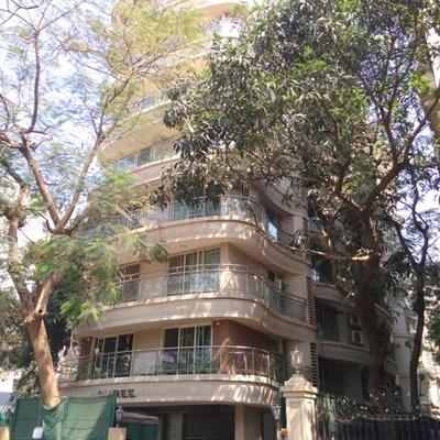 Flat for sale in Shree Apartment, Khar West