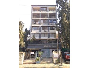 Flat on rent in Dindoshila, Khar West