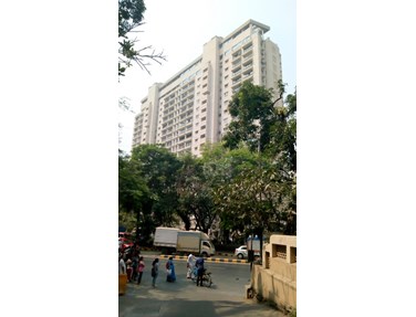 Flat on rent in Sterling, Peddar Road