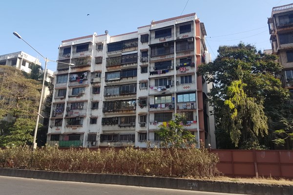 Flat on rent in Gold Mist, Juhu