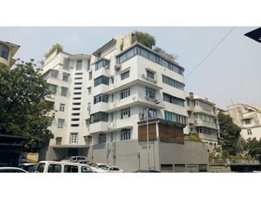 Flat on rent in Grosvenor House, Peddar Road