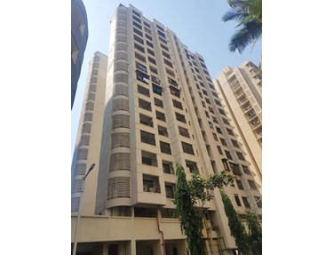 Flat on rent in Ever Top, Andheri West