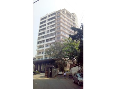 Urmi Aangan, Peddar Road