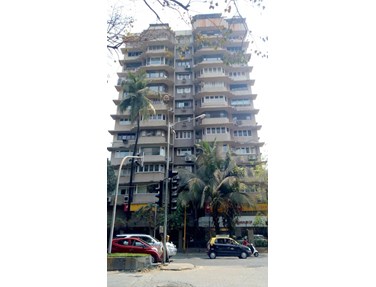 Flat on rent in Clover Apartment, Cuffe Parade