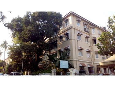 Flat on rent in Brady House, Colaba