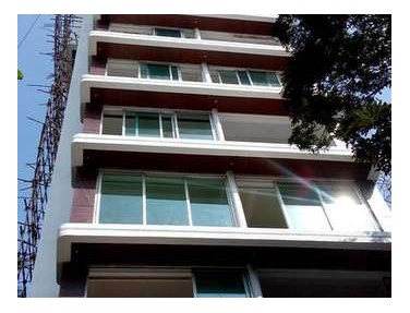 Flat on rent in Aum Delhouse, Santacruz West