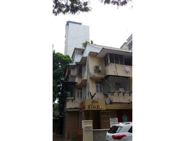 Flat on rent in Hemkund Villa, Bandra West