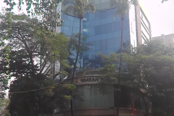 Office for sale in Simran Plaza, Khar West