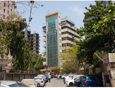 Office on rent in Crescent Towers, Andheri West