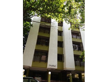 Flat on rent in Prabhat, Santacruz West