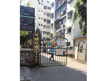 Flat on rent in Yashodhan Apartment, Andheri West